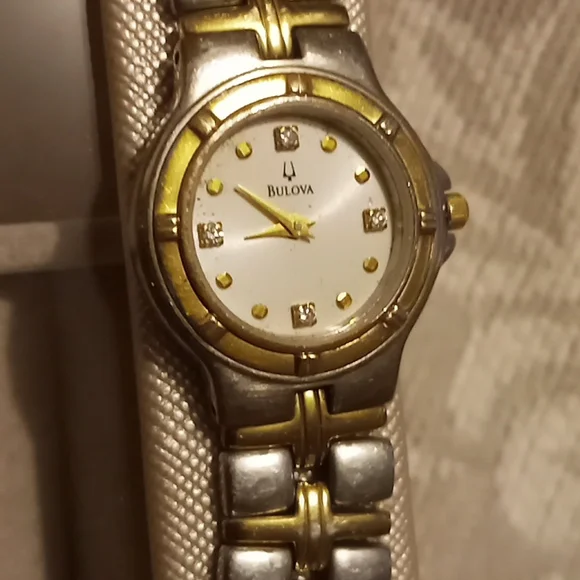 Bulova real diamonds hotsell